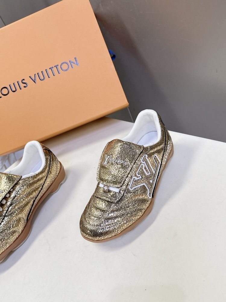 Кроссовки фото 3