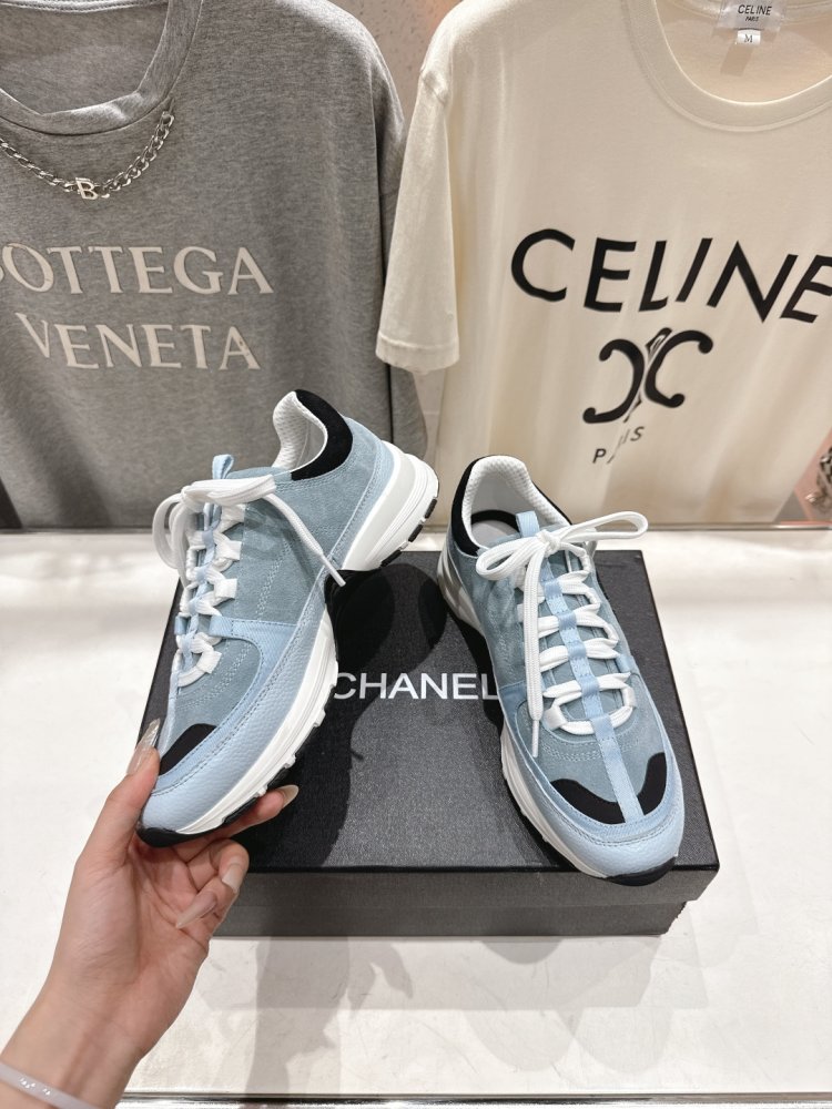 Кроссовки фото 3