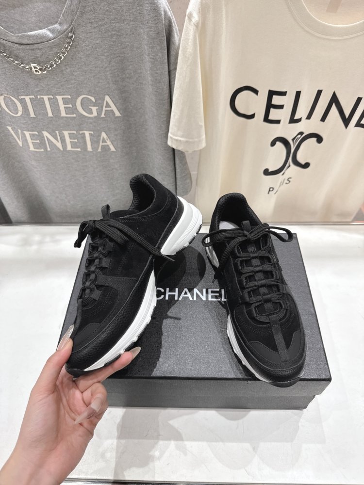 Кроссовки фото 3