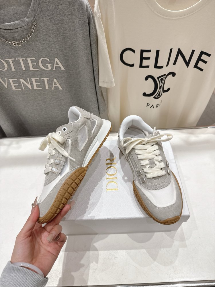 Кроссовки фото 3