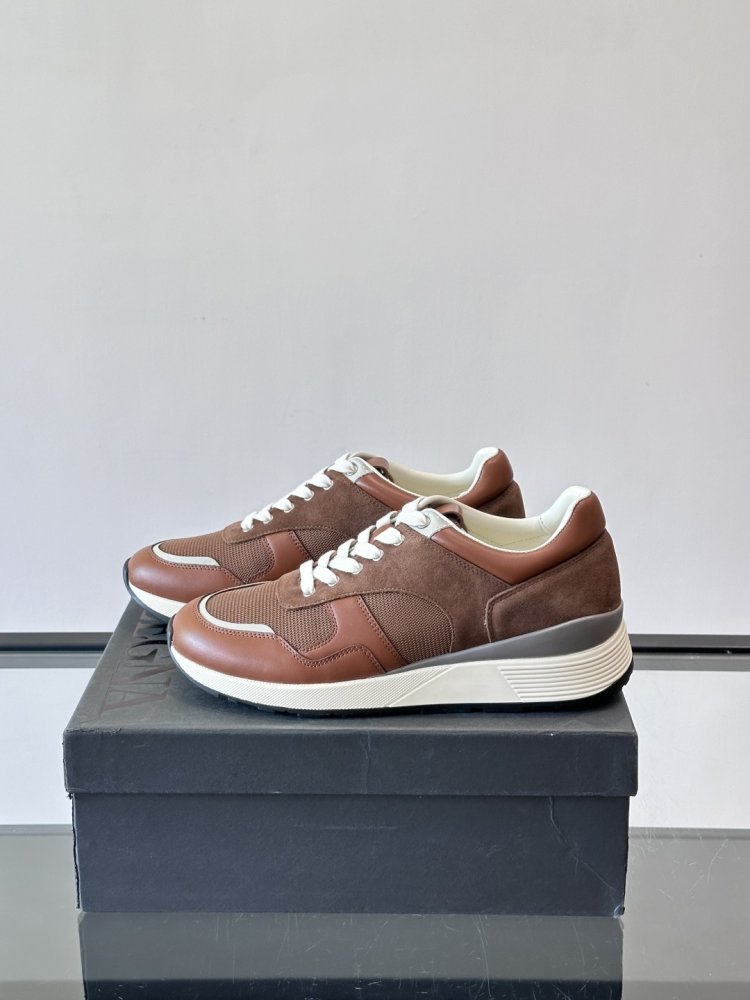 Кросівки фото 3