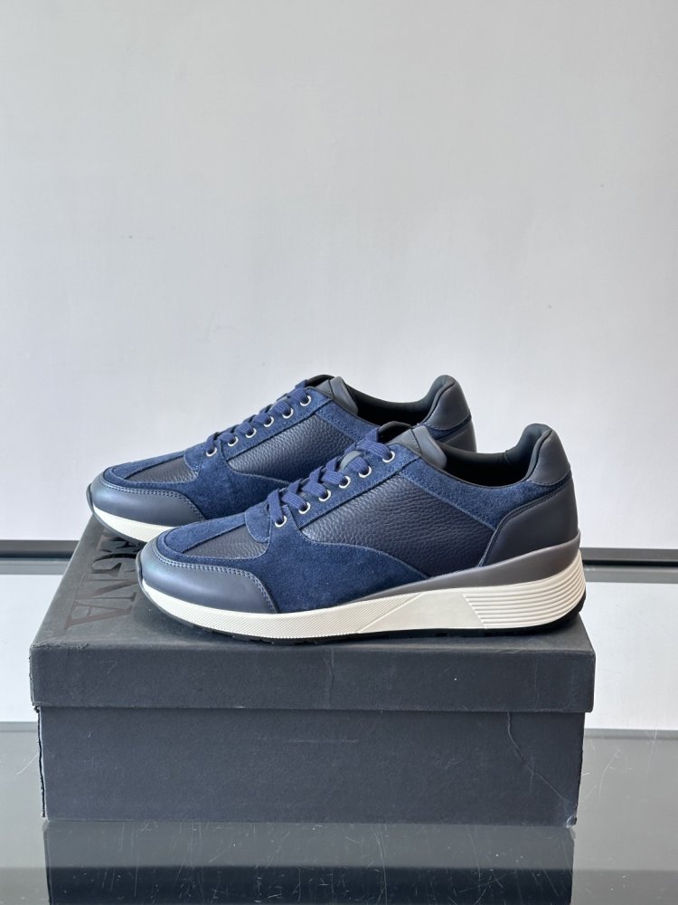 Кросівки фото 3