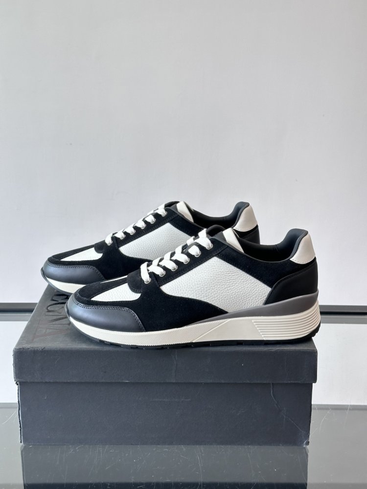 Кросівки фото 3