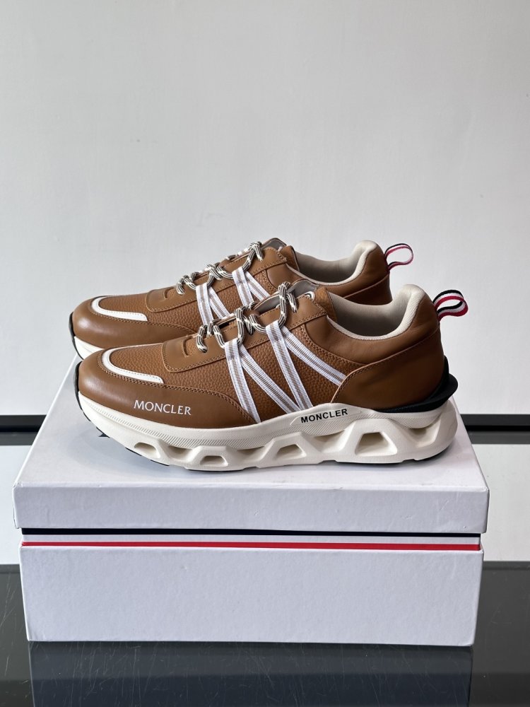 Кросівки фото 3