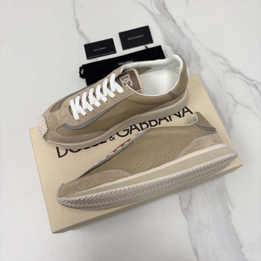 Кросівки фото 3