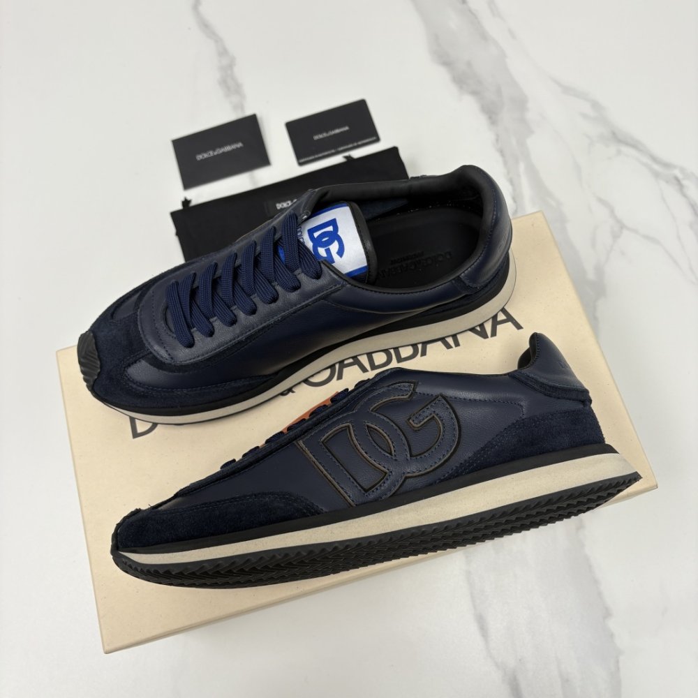 Кросівки фото 3