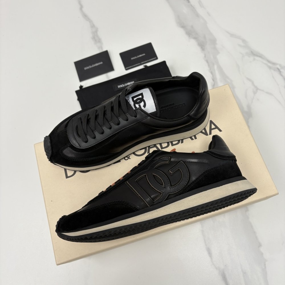 Кросівки фото 3