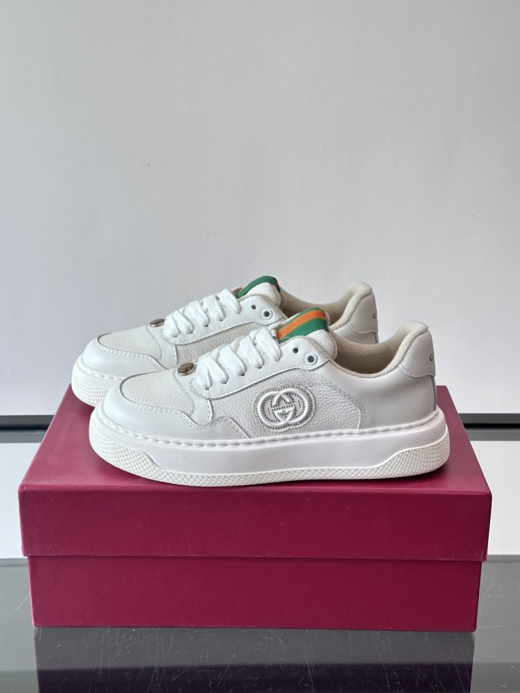 Кросівки фото 3