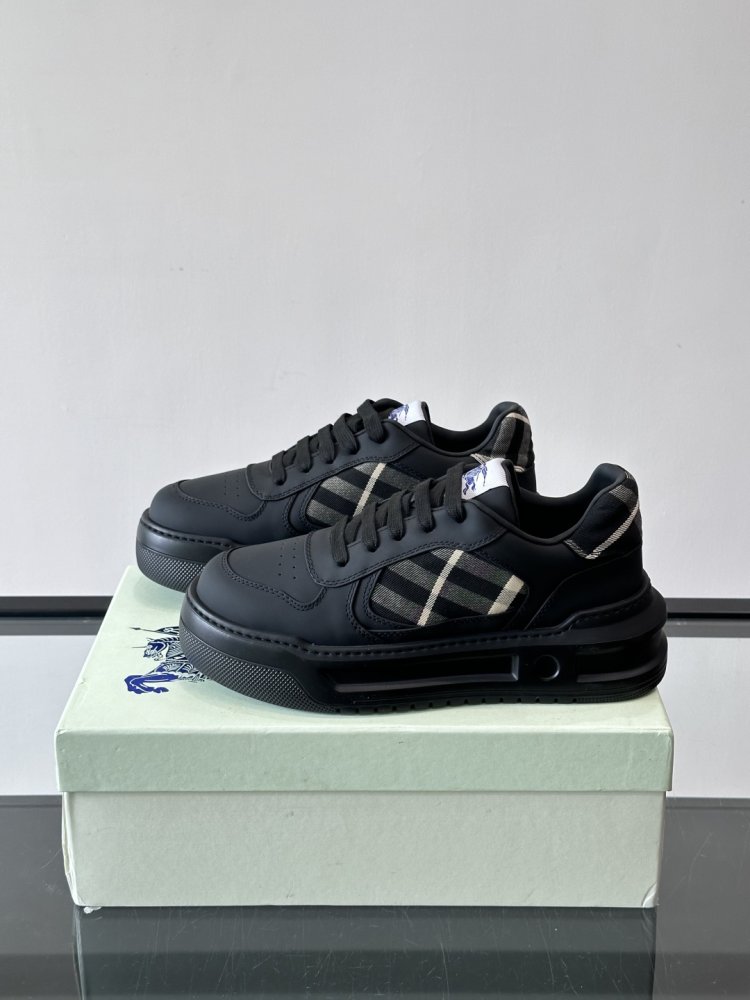 Кросівки фото 3