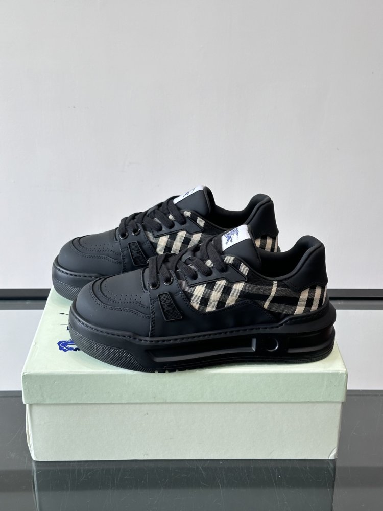 Кросівки фото 3