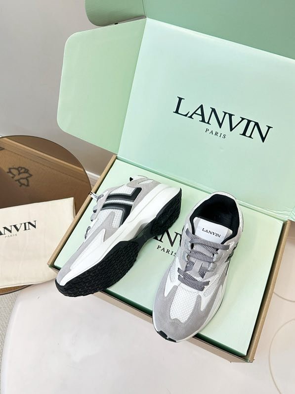 Кроссовки фото 4