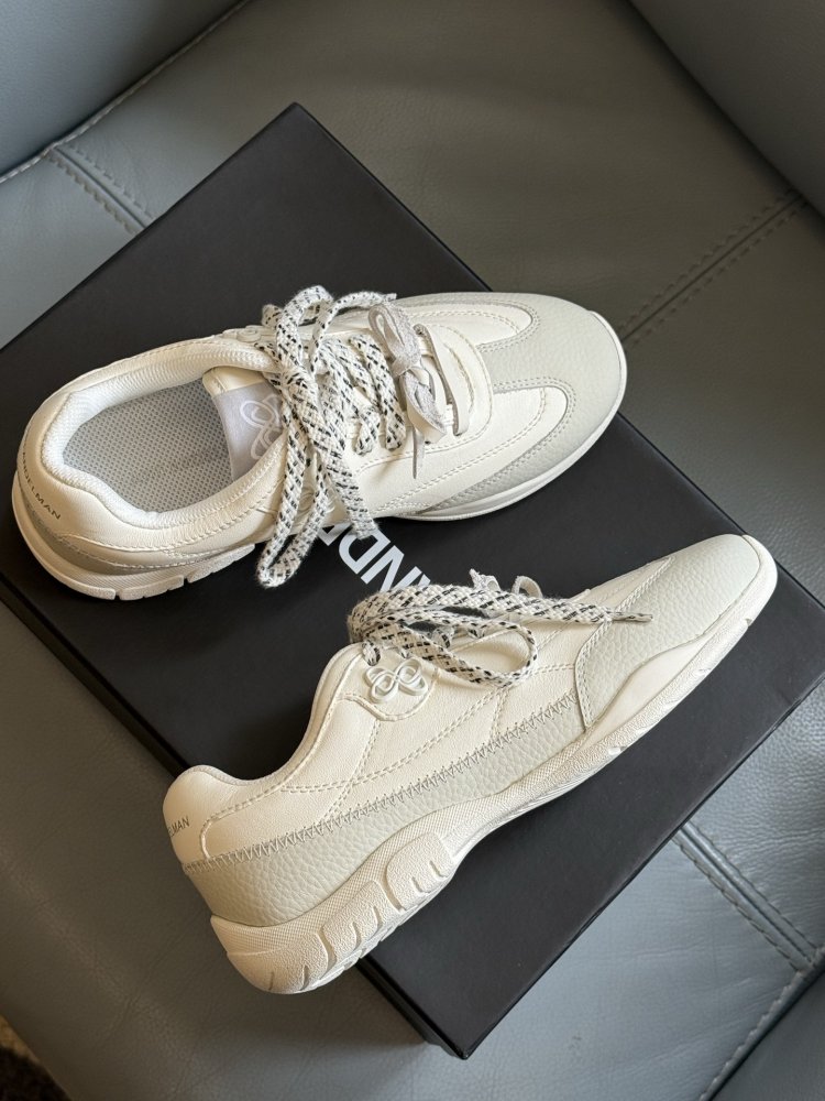 Кроссовки фото 4