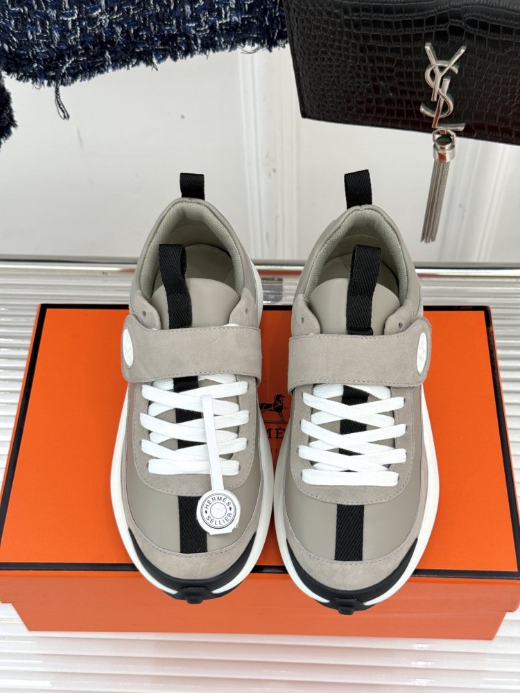 Кросівки фото 4