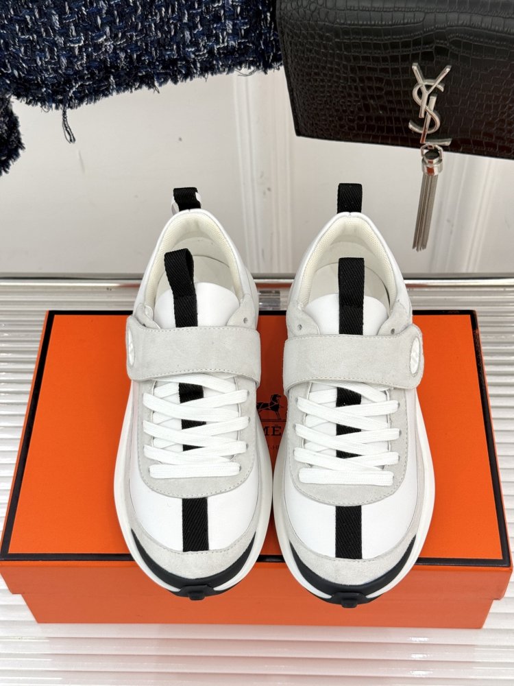 Кросівки фото 4