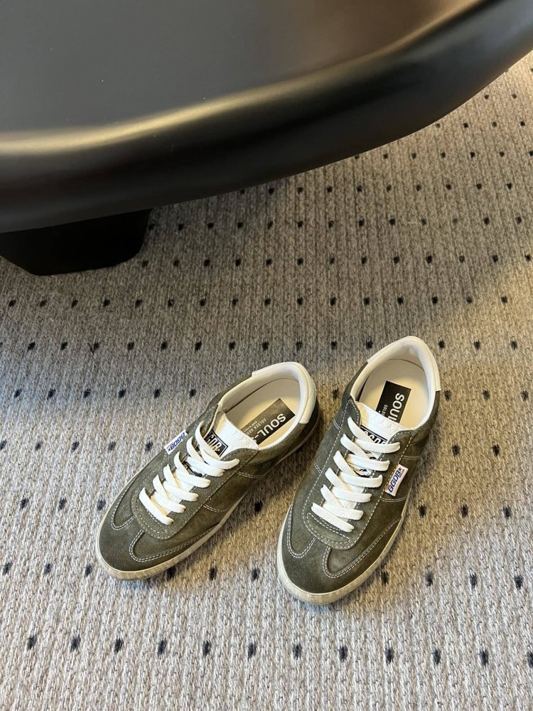 Кроссовки фото 4