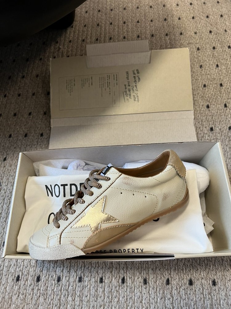 Кросівки фото 4