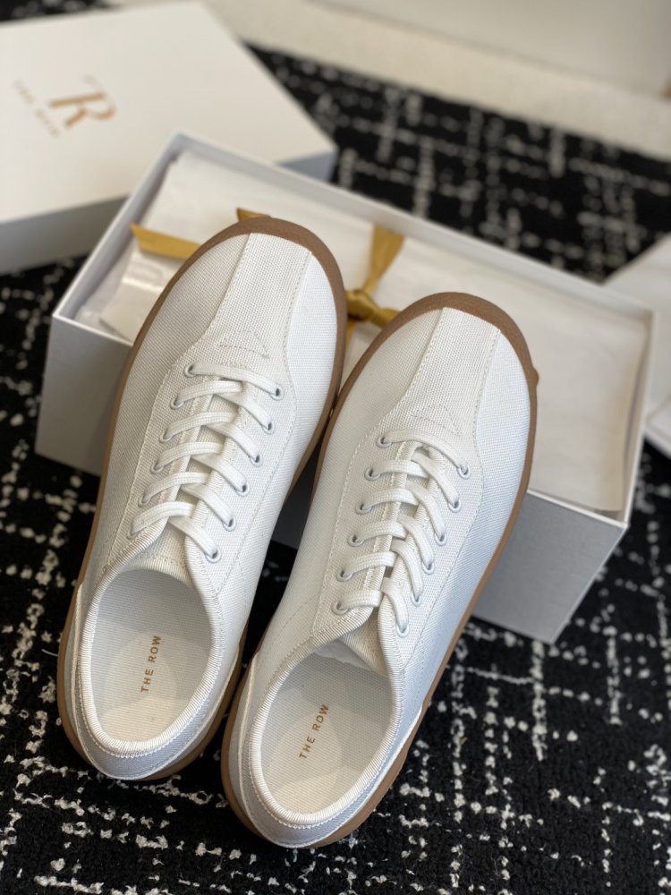 Кроссовки фото 4