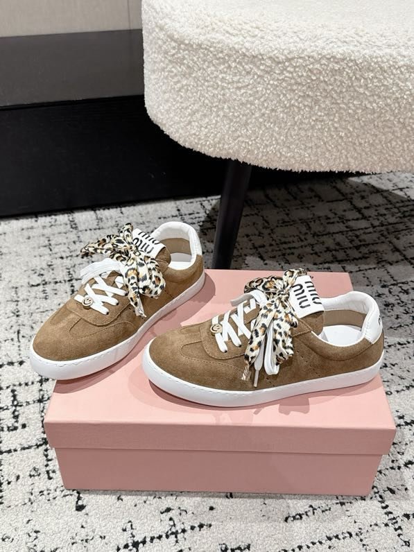 Кроссовки фото 4