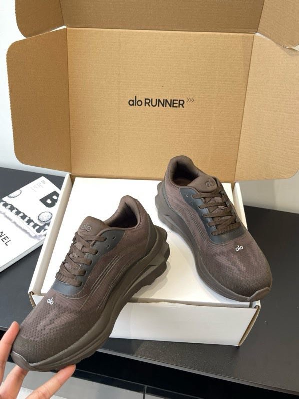 Кросівки фото 4