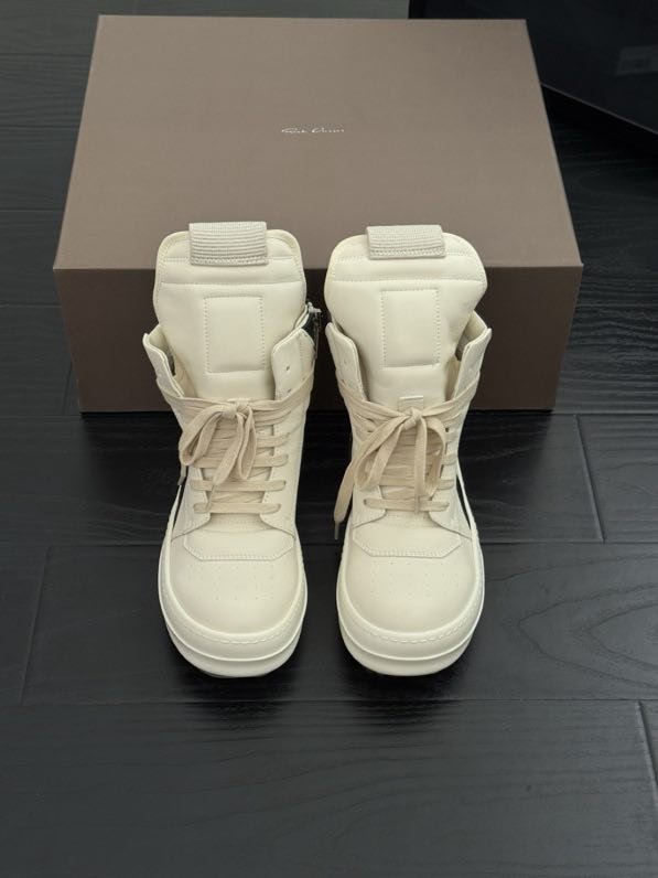 Кроссовки фото 4