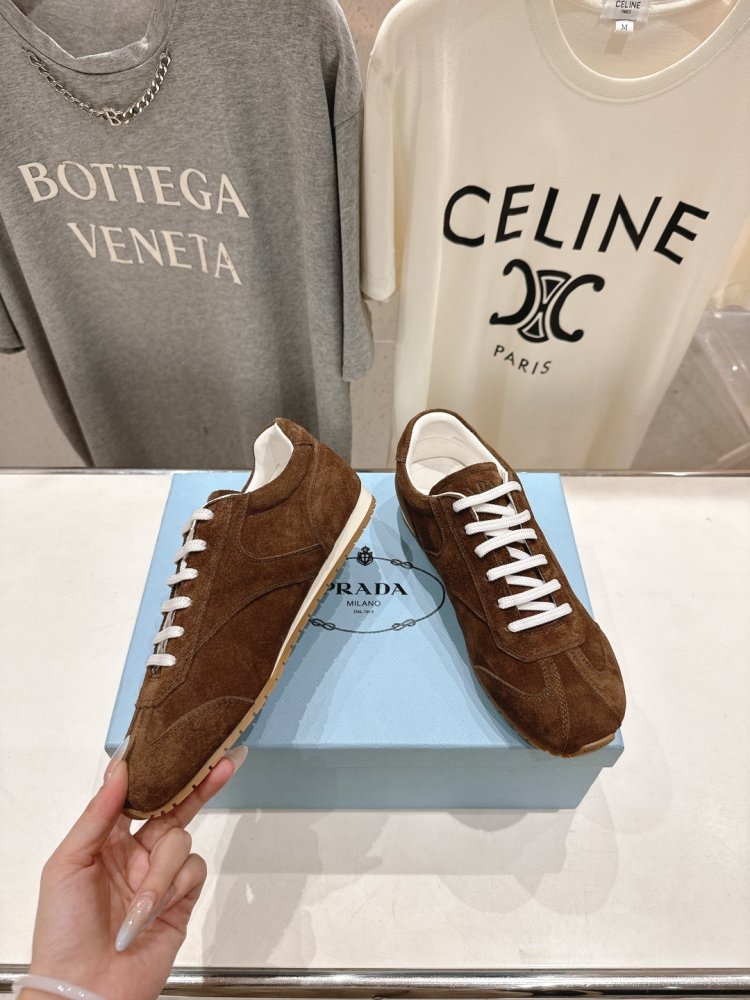 Кроссовки фото 4