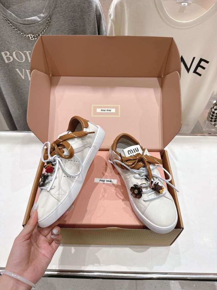 Кросівки фото 4