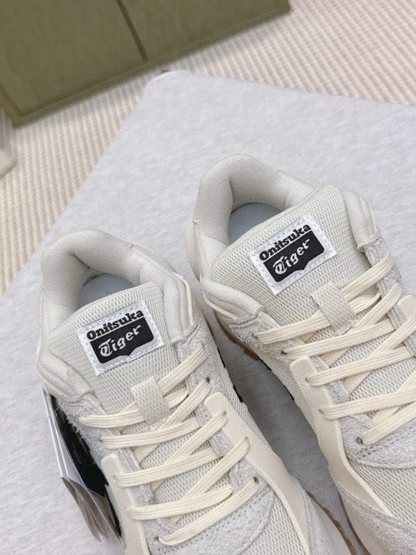 Кроссовки фото 4