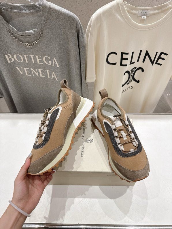 Кроссовки фото 4