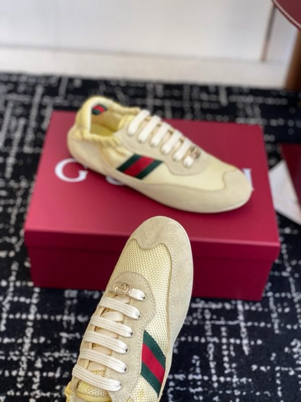 Кросівки фото 4