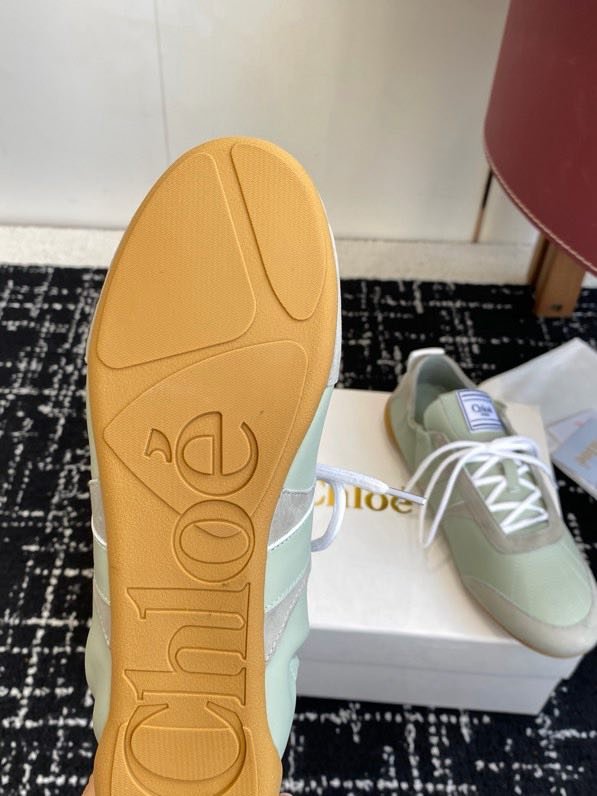 Кросівки фото 4