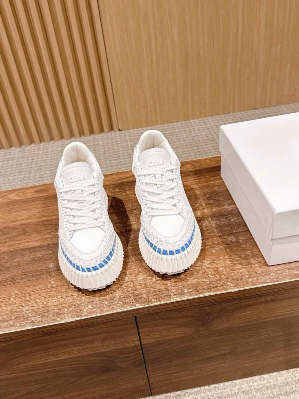 Кросівки фото 4