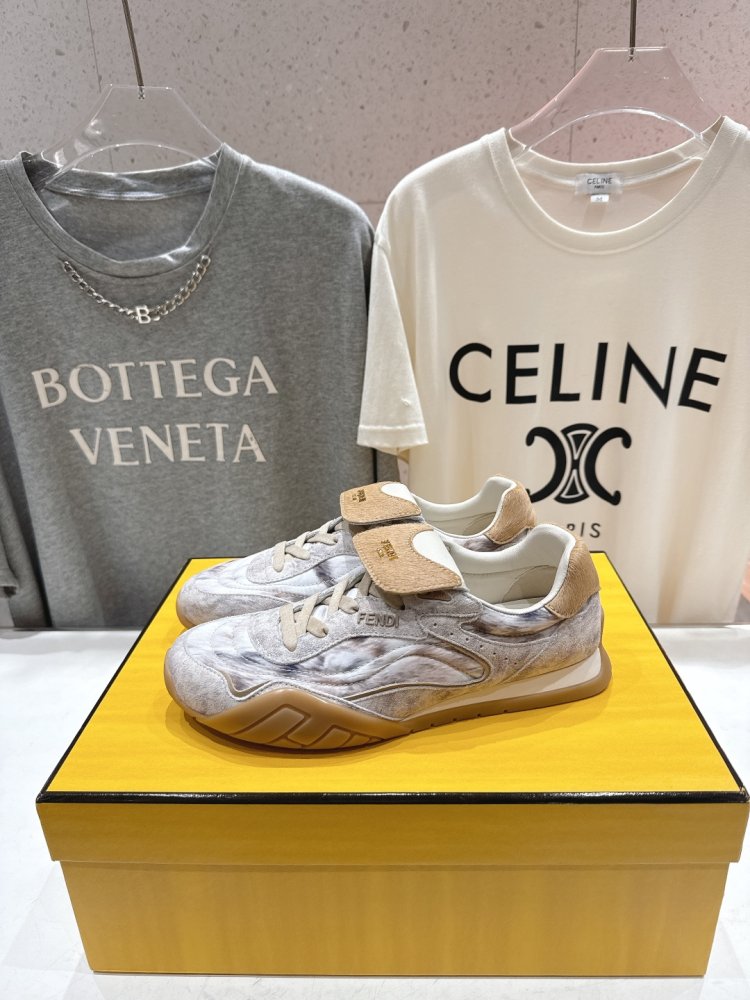 Кроссовки фото 4