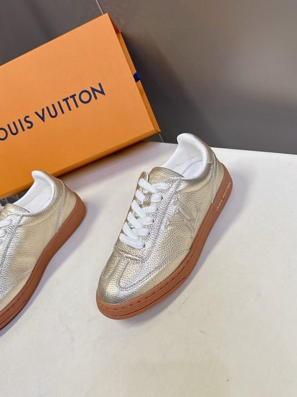 Кроссовки фото 4