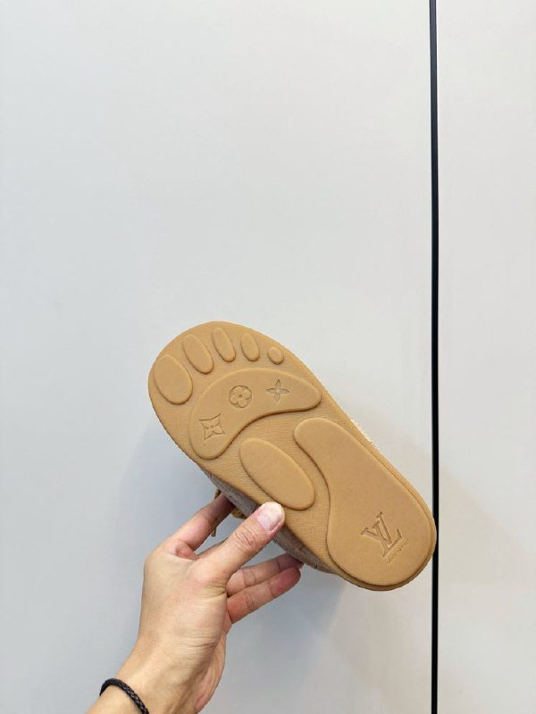 Кроссовки фото 4