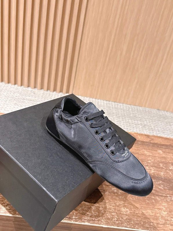 Кроссовки фото 4