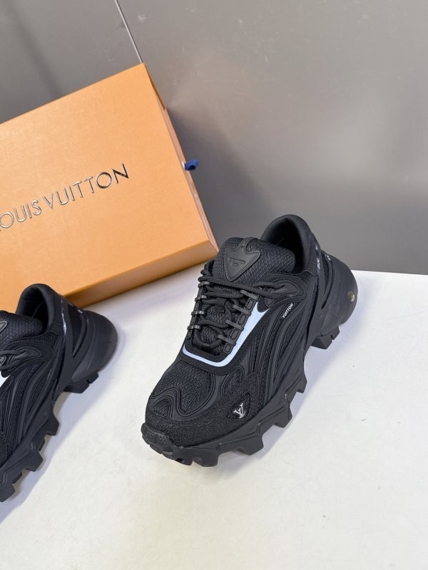 Кроссовки фото 4