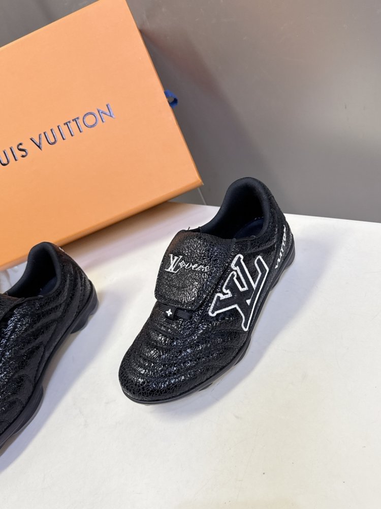 Кроссовки фото 4