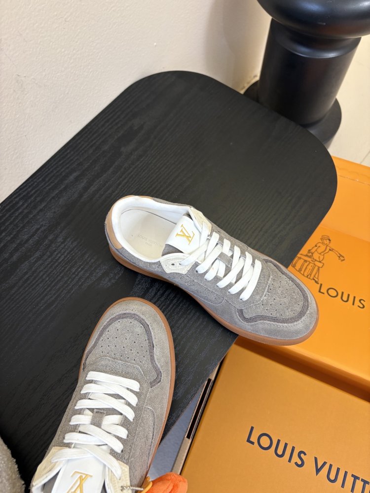 Кроссовки фото 4