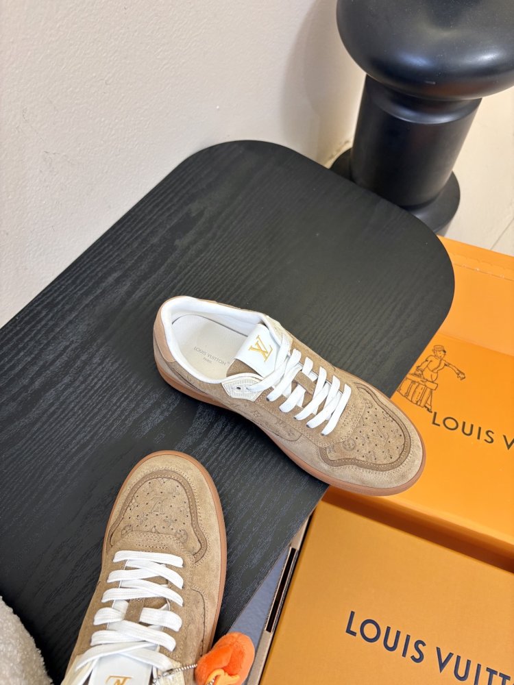 Кроссовки фото 4