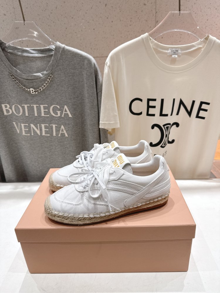 Кроссовки фото 4