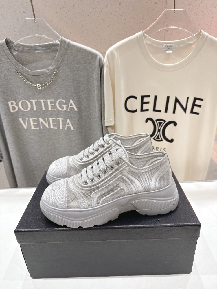 Кроссовки фото 4