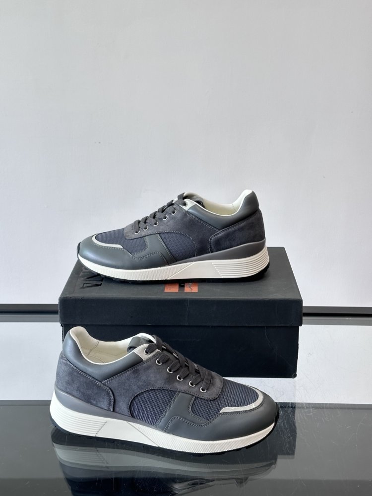 Кросівки фото 4