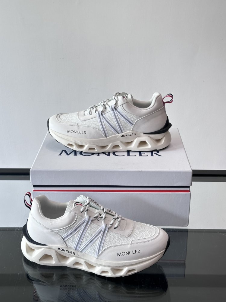 Кросівки фото 4