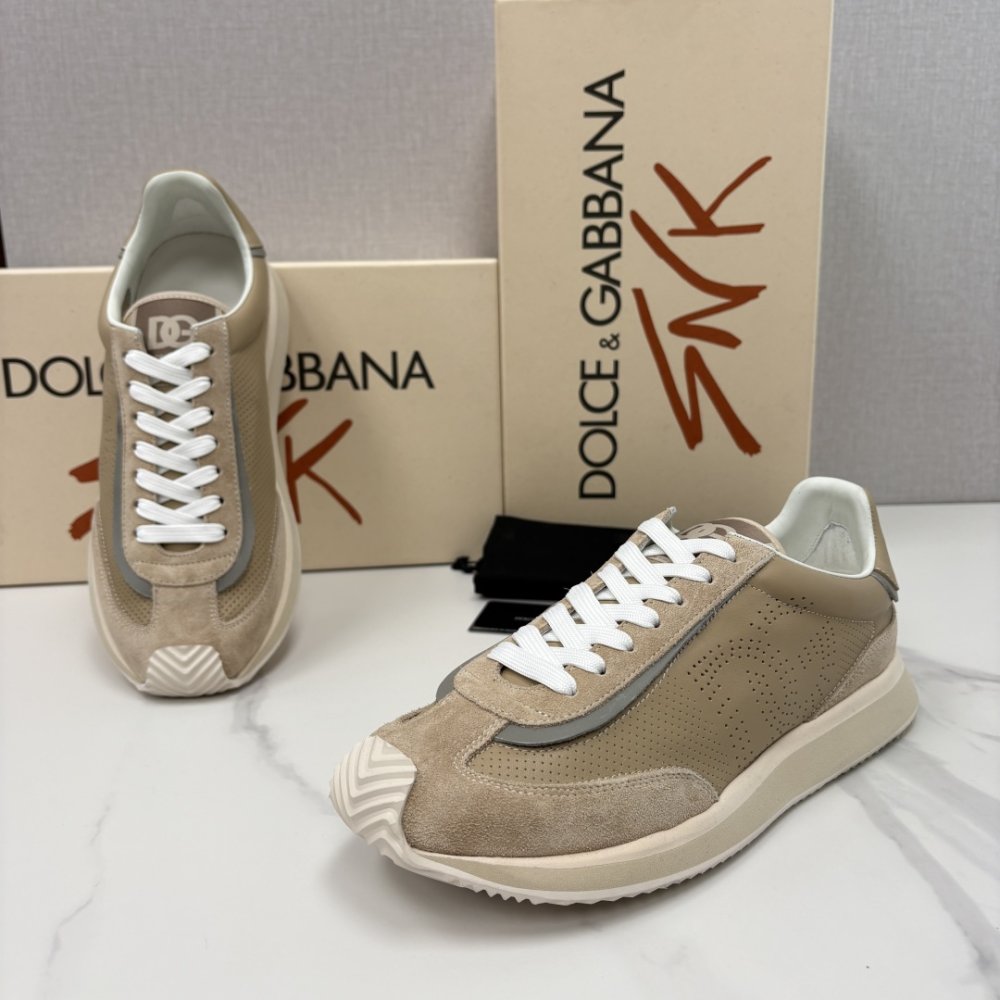 Кросівки фото 4