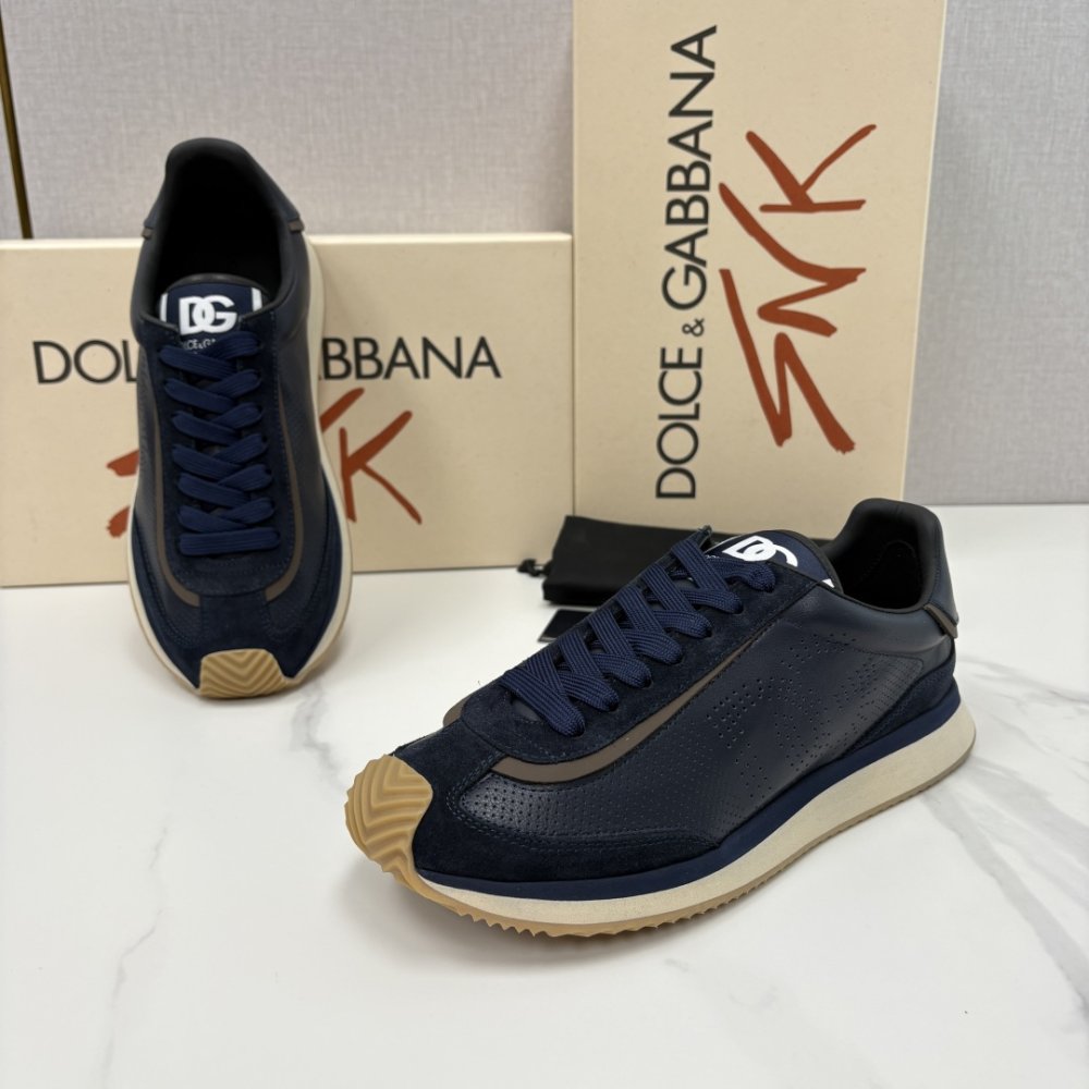 Кросівки фото 4