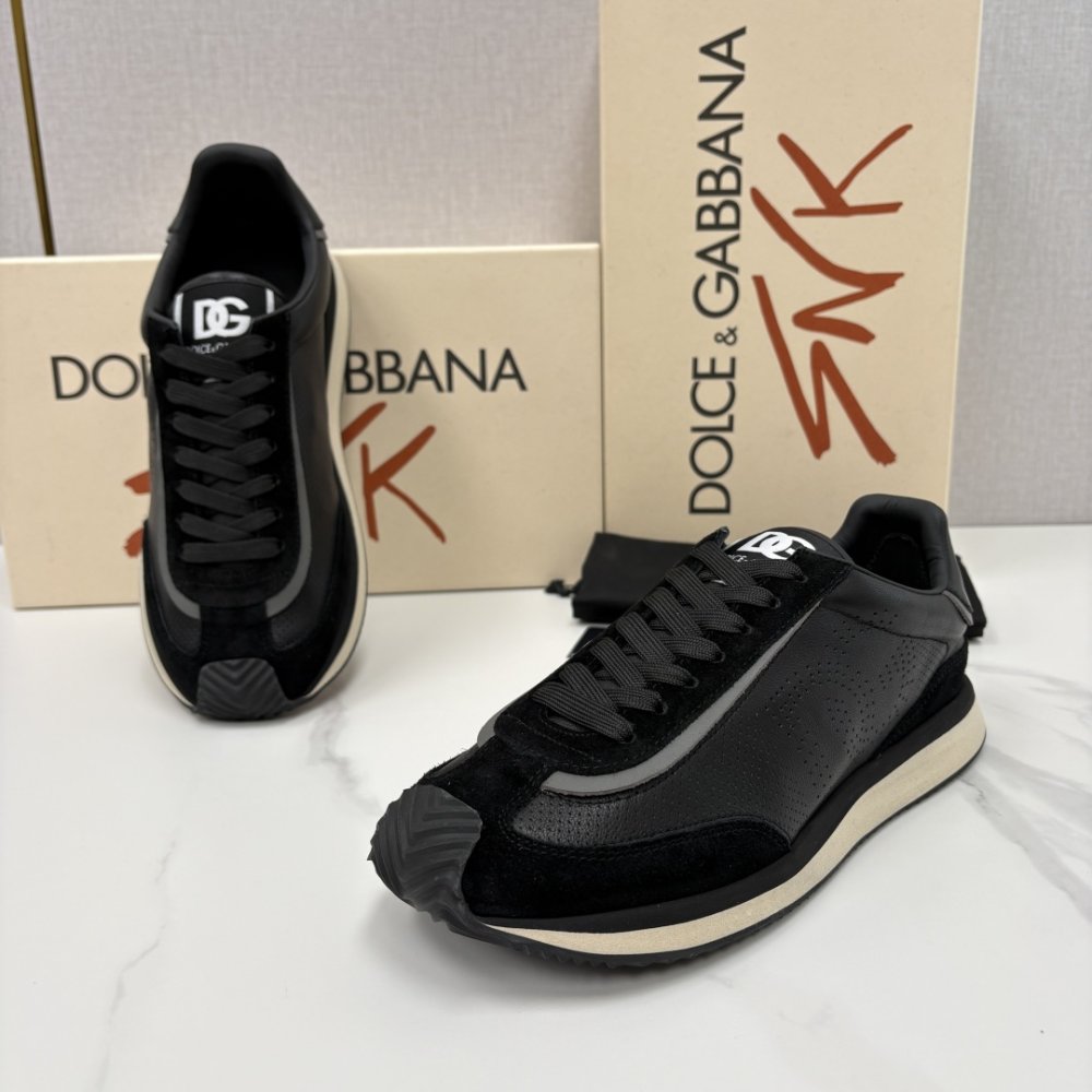 Кросівки фото 4