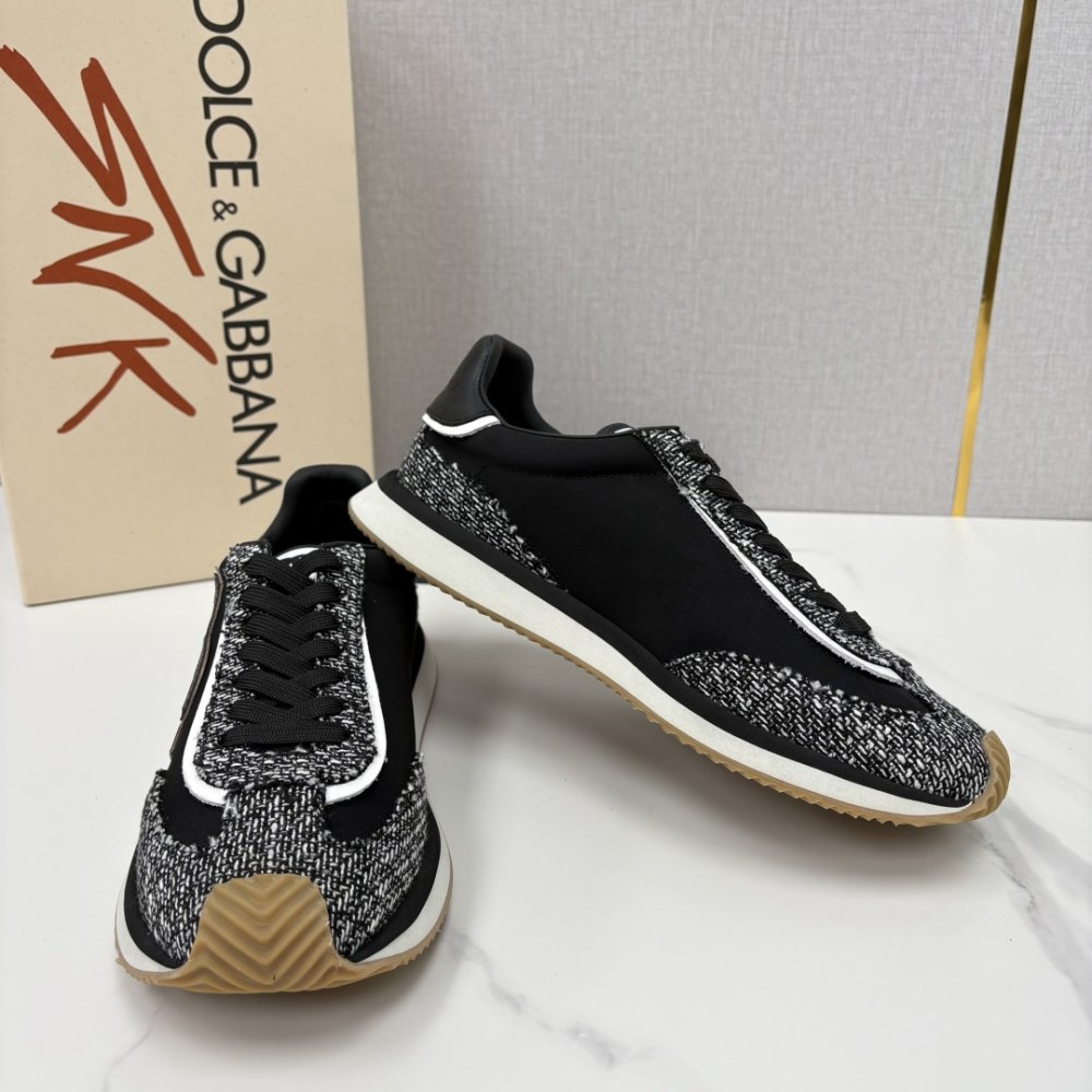 Кросівки фото 4