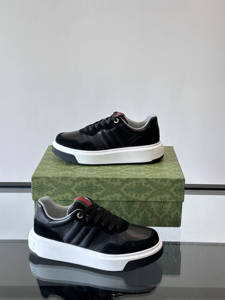 Кросівки фото 4