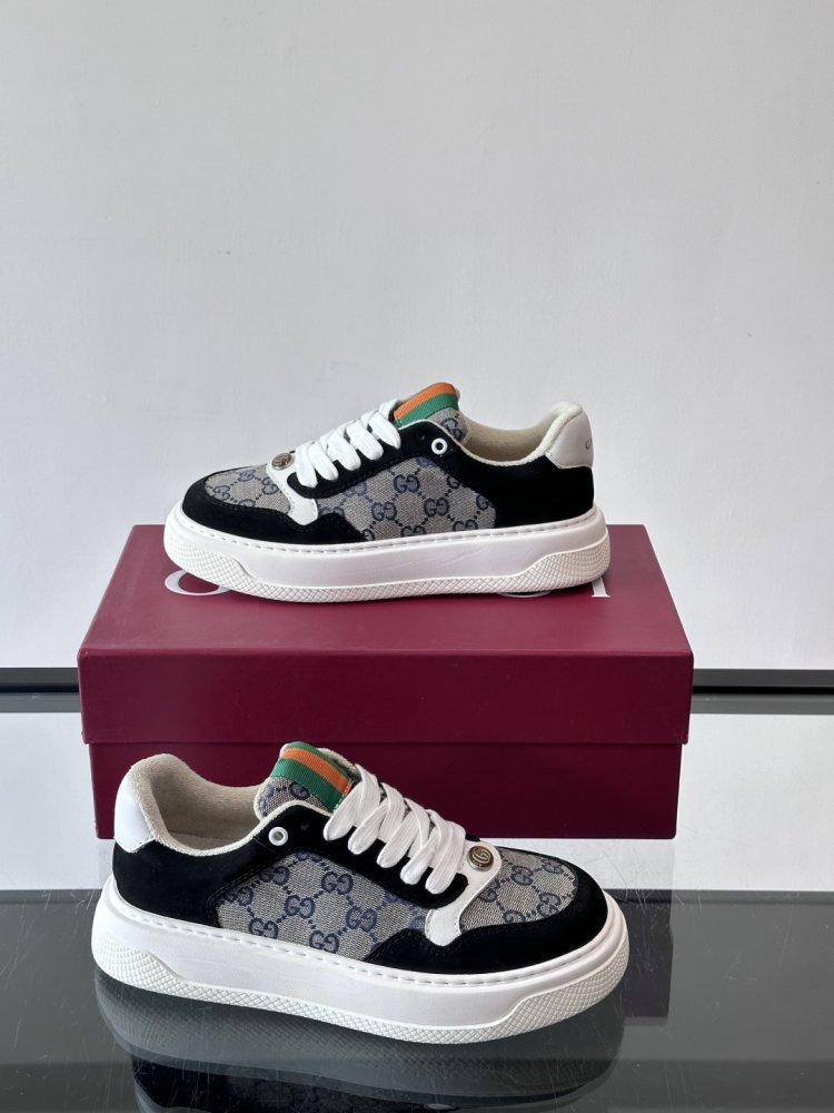 Кросівки фото 4