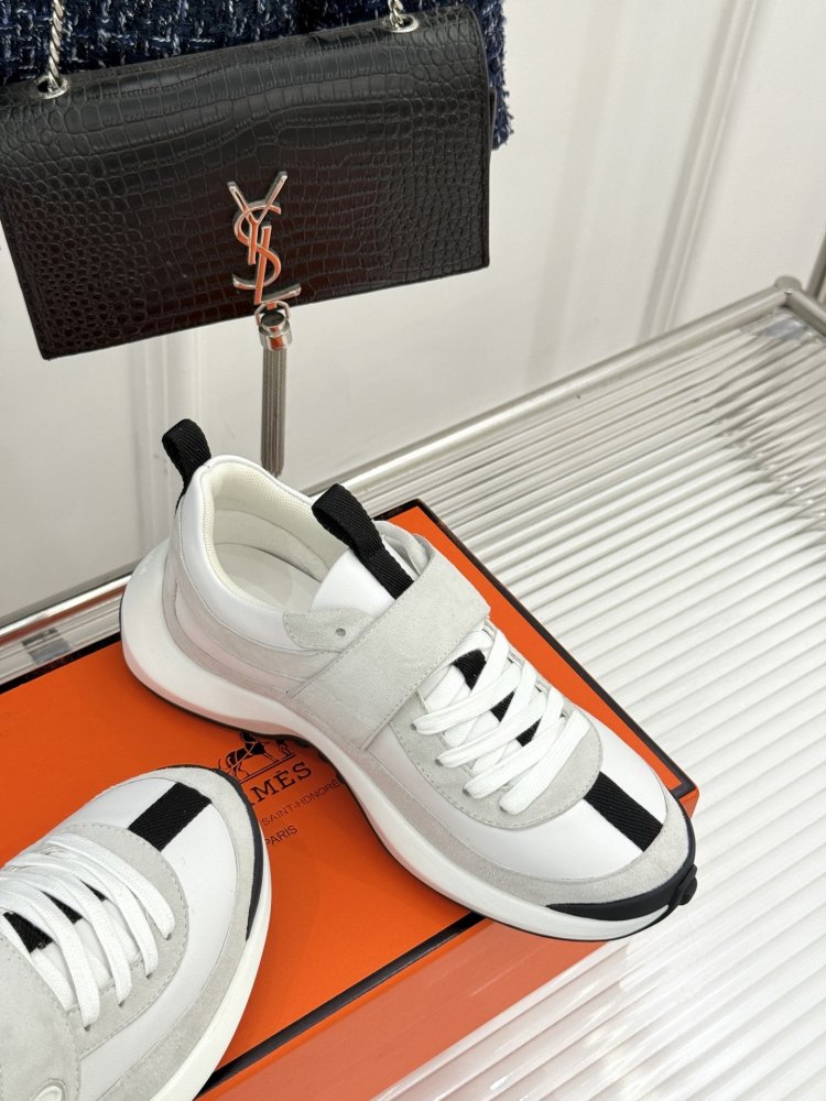 Кросівки фото 5